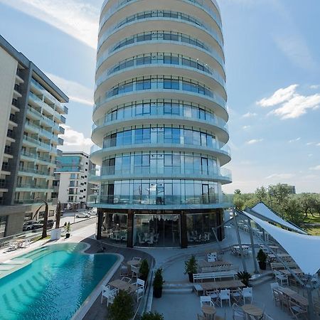 White Tower Mamaia Aparthotel Exterior photo