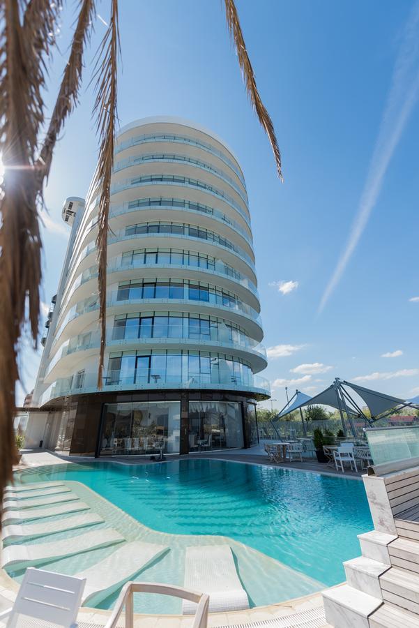 White Tower Mamaia Aparthotel Exterior photo