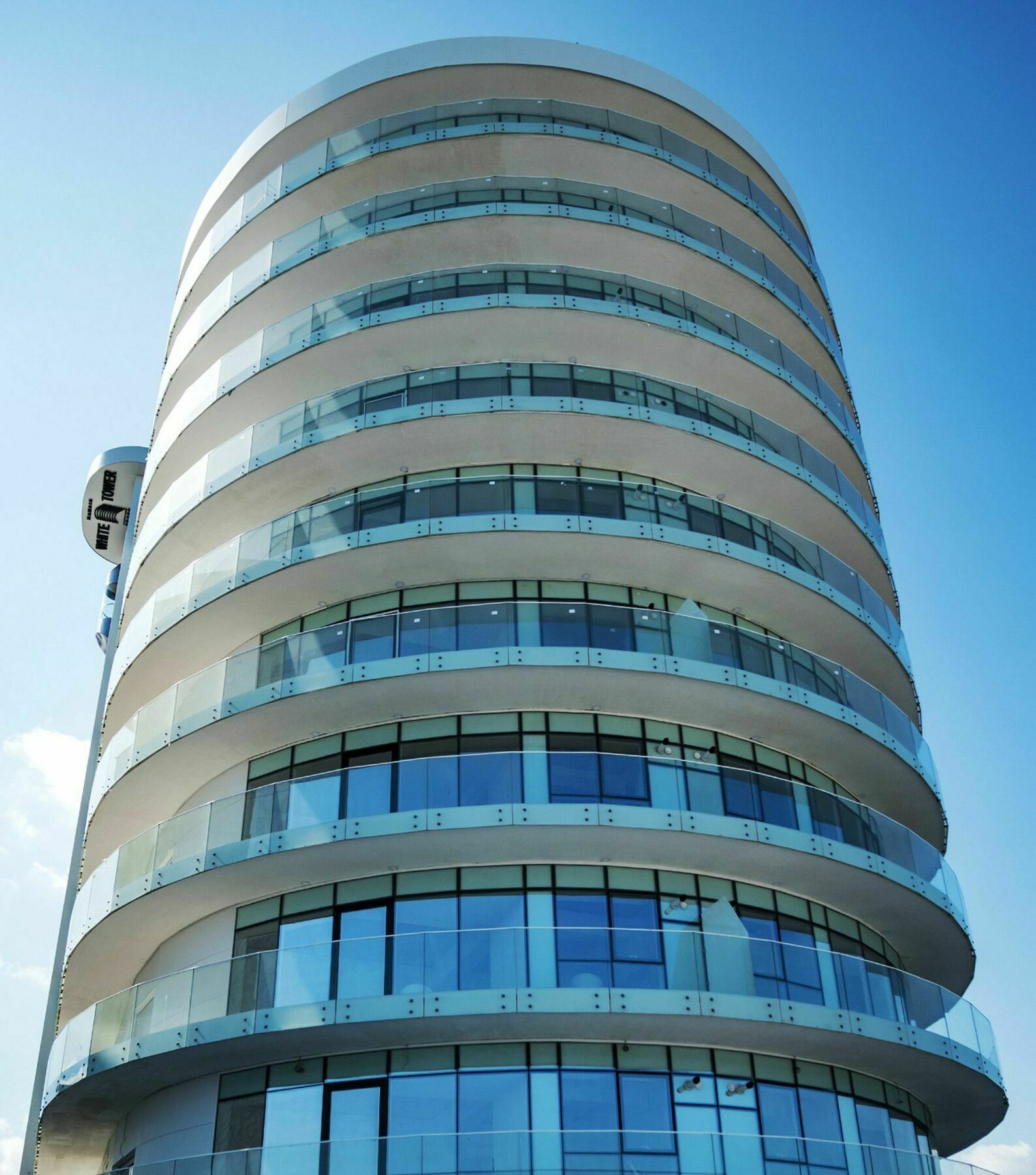 White Tower Mamaia Aparthotel Exterior photo